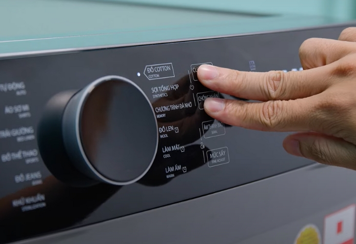 Kích hoạt chương trình lưu sẵn trên máy sấy rất đơn giản