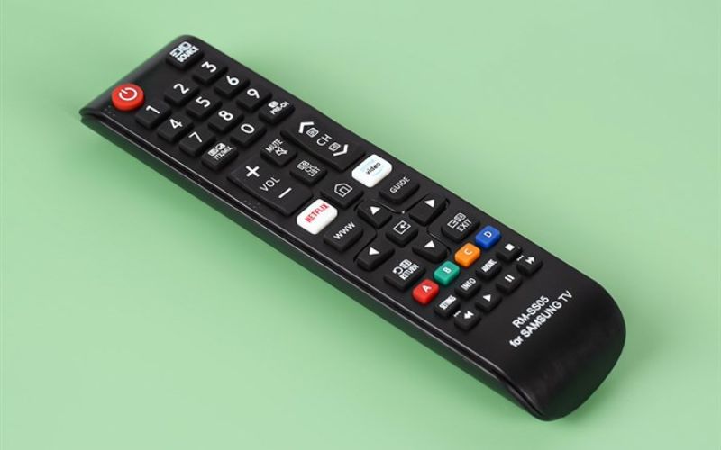 Điều khiển Tivi LCD-LED Samsung COSANO RM-SS05 Đen trực tiếp không cần cài đặt, chỉ cần hướng vào tivi và nhấn nút