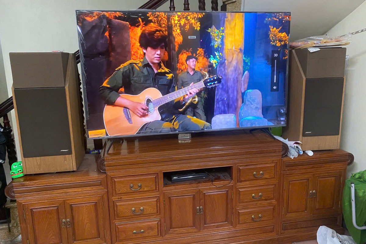 Giới thiệu về smart tivi Samsung 4K 50 inch UA50UE100F Giới thiệu về smart tivi Samsung 4K 50 inch UA50UE100F