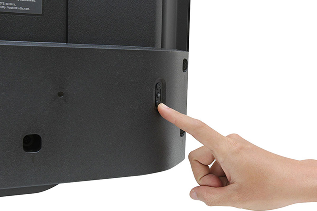 Mở tivi Sony bằng nút nguồn vật lý trên thiết bị Mở tivi Sony bằng nút nguồn vật lý trên thiết bị