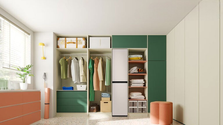 Tủ chăm sóc quần áo Samsung DF18CB8600ERSV tinh tế hiện đại Tủ chăm sóc quần áo Samsung DF18CB8600ERSV tinh tế hiện đại