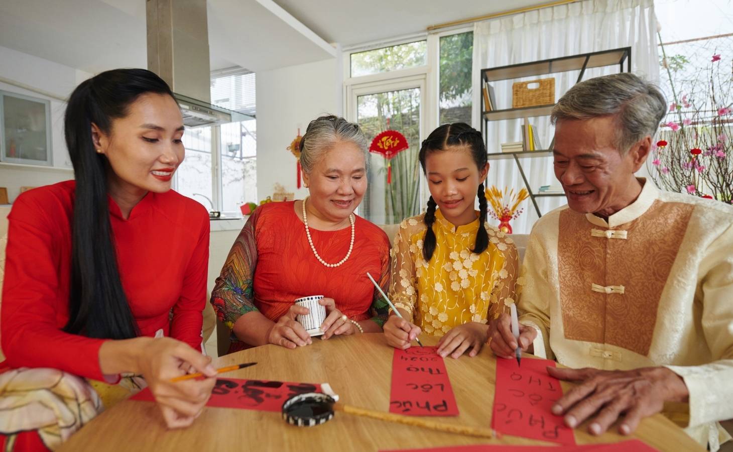 Các câu đối Tết có 4 chữ đón năm mới