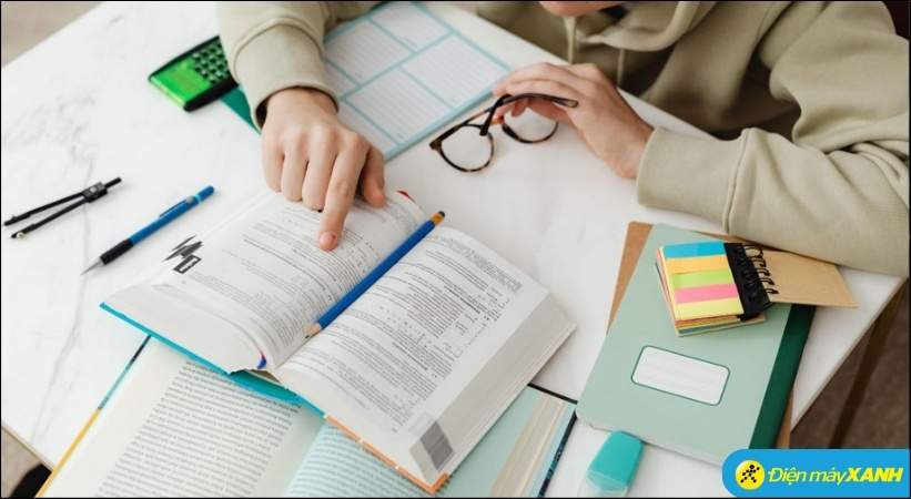 Đừng ngần ngại học một kỹ năng mới như ngoại ngữ, tin học văn phòng, hoặc các kỹ năng mềm